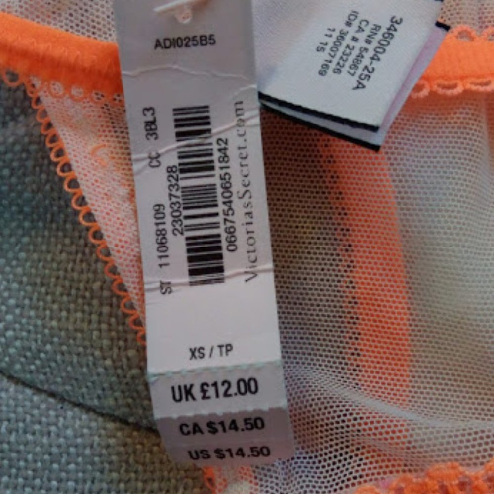 Victoria Secret Bralette - Small NWT - Picture 6 of 6